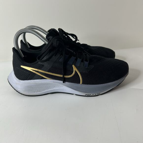Nike Air Zoom Pegasus 38 Womens Size 7 Running Shoes Black Gold Sneakers CW7358 - Picture 3 of 8